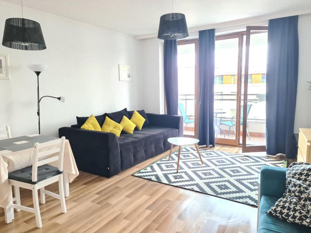 Dworska Studio Apartment Краков Экстерьер фото